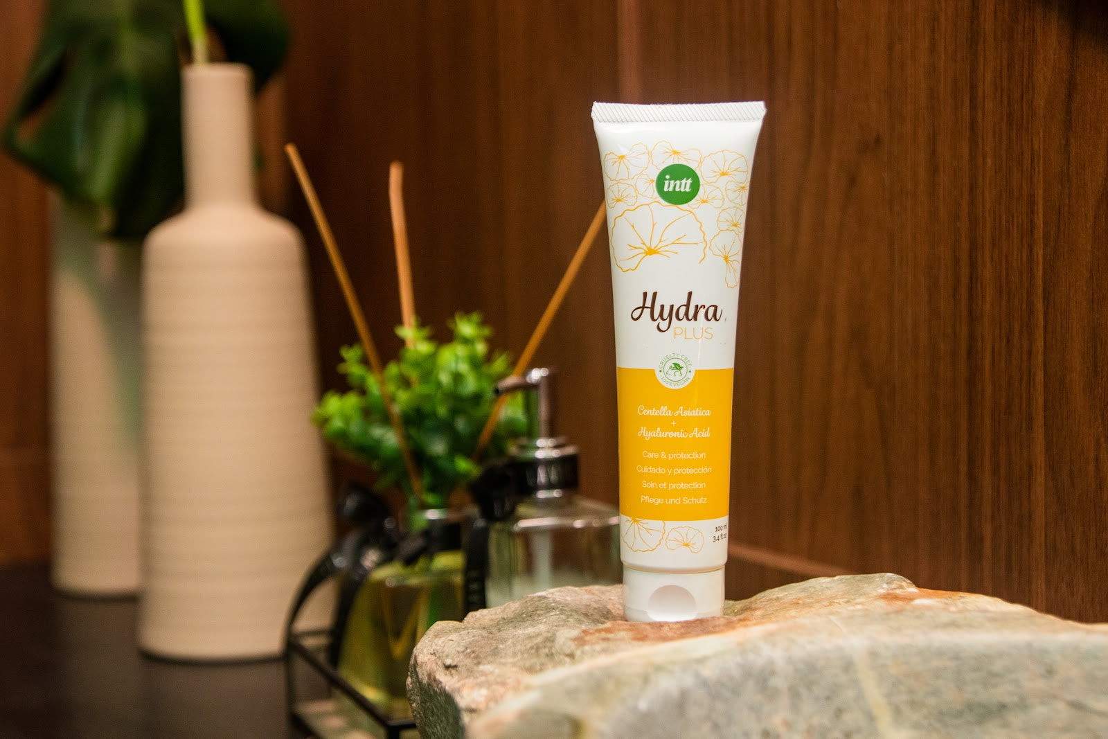 intt-hydra-plus-vegan-lubrifiant-intime-hydratant image 4