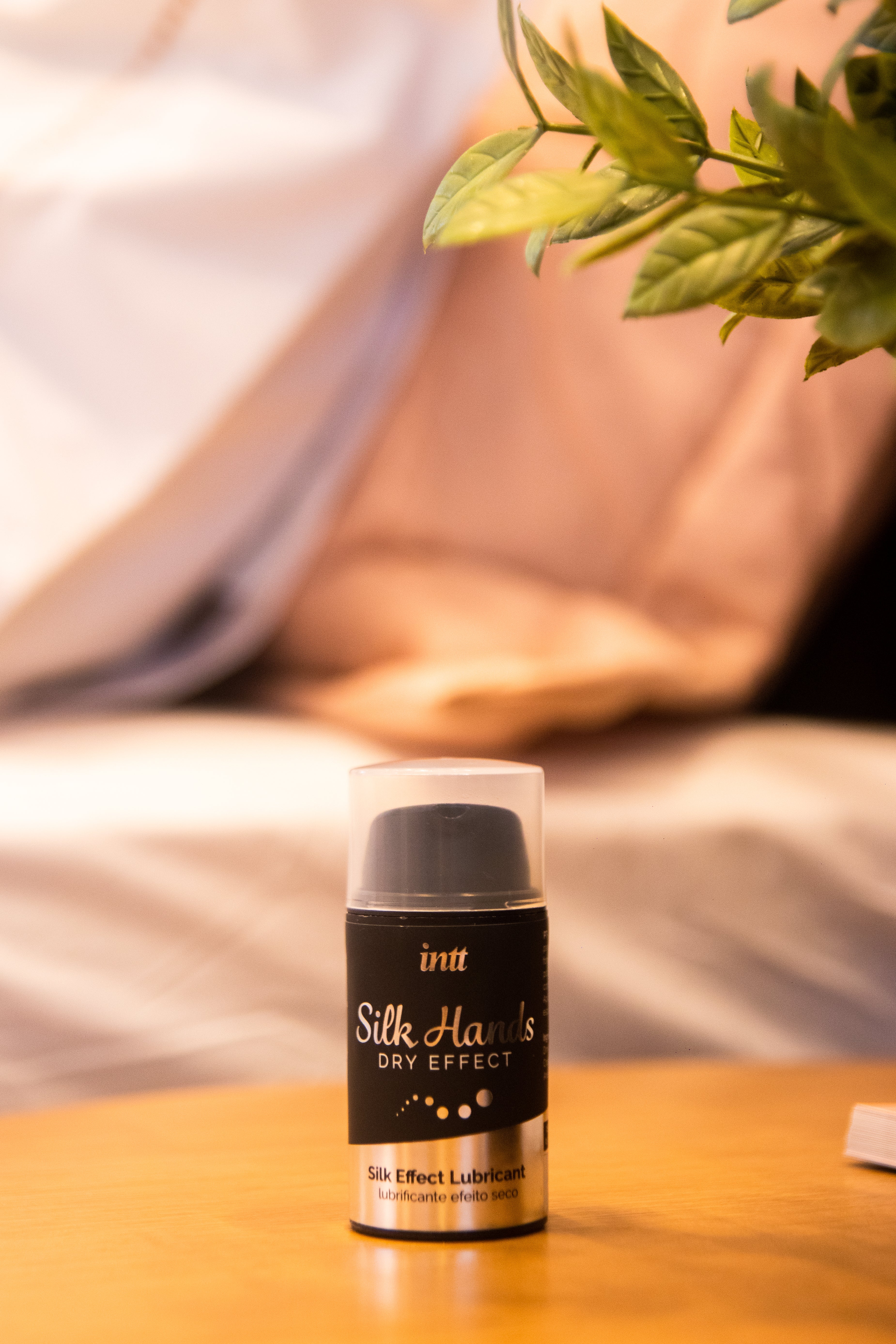 intt-silk-hands-lubrifiant-silicone-longue-dur-e image 4